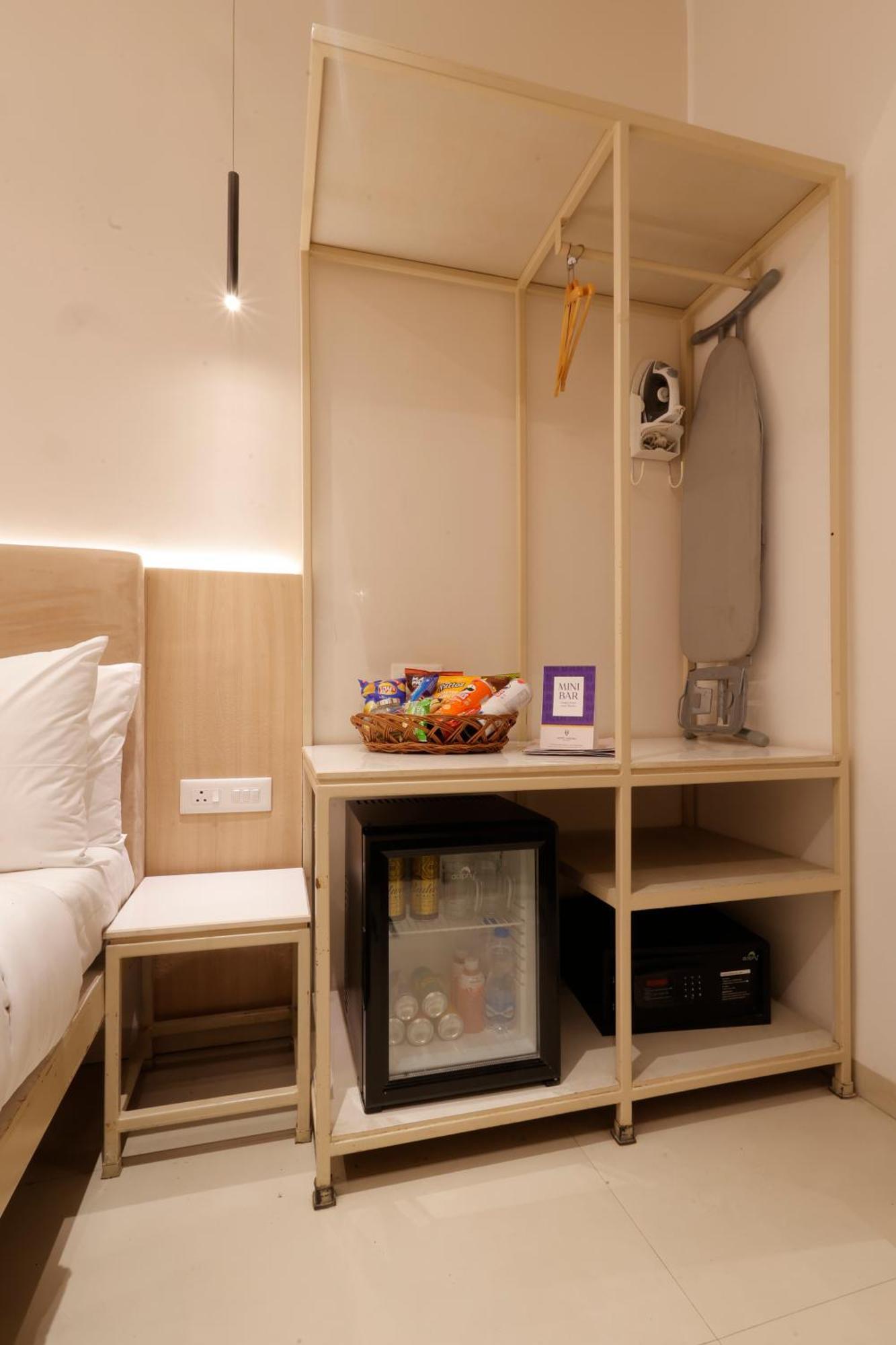 Hotel Varuna Varanasi Exterior photo